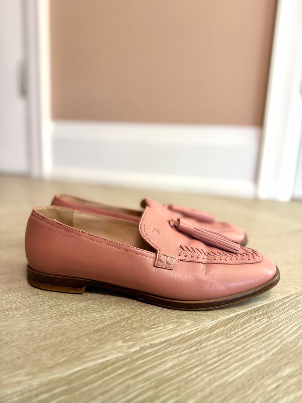 Tod’s Pink Leather Tassel Loafers Size 38 Made in Italy Luxury Flats - Picture 2 of 14